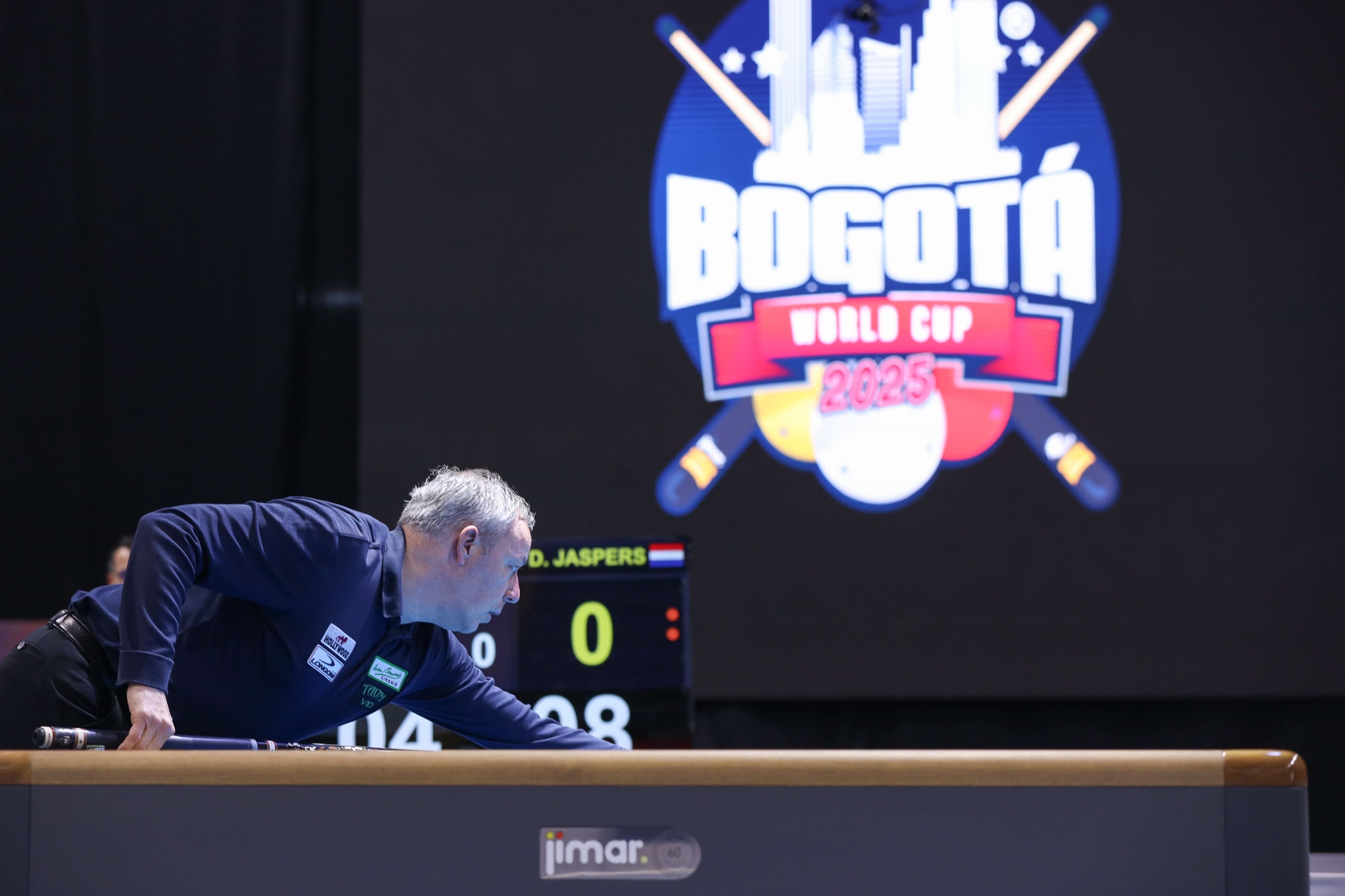 Knbb Dick Jaspers buigt voor Vietnamees T Tran in World Cup | KNBB