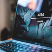 erik-mclean-sxiSod0tyYQ-unsplash